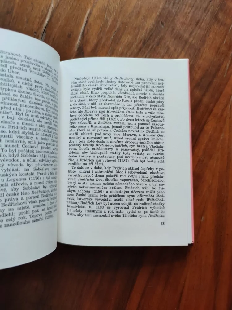 OTAKAR DORAZIL - Vládcové v dějinách Evropy 2 - (800-1648)