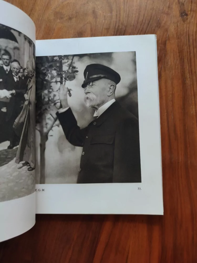 KAREL ČAPEK - Masaryk ve fotografii