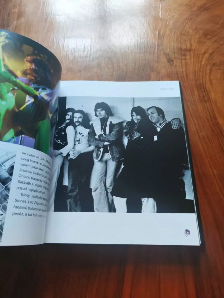 JOEL McIVER - Kompletní historie Black Sabbath - Kde číhá zlo