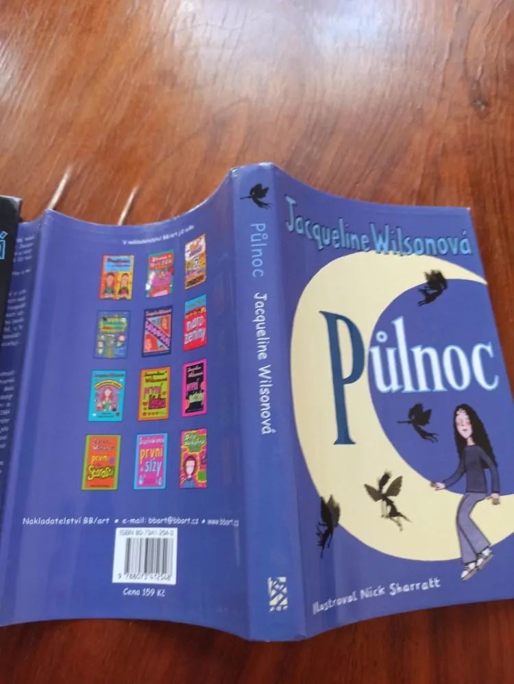 JACQUELINE WILSON - Půlnoc