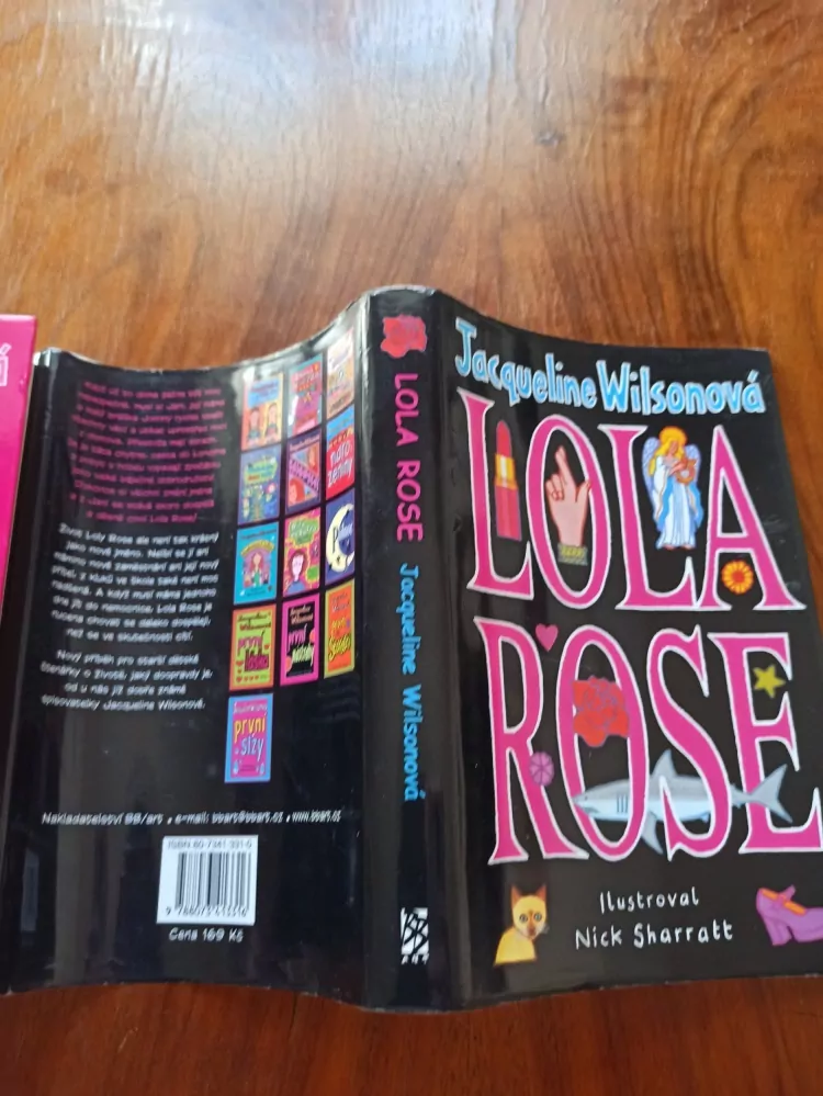 JACQUELINE WILSON - Lola Rose