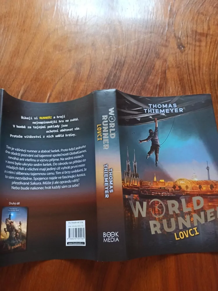 THOMAS THIEMEYER - Worldrunner 1. – Lovci