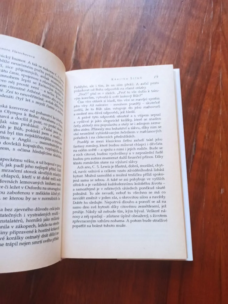 LEONORE FLEISCHER - Krajina stínů