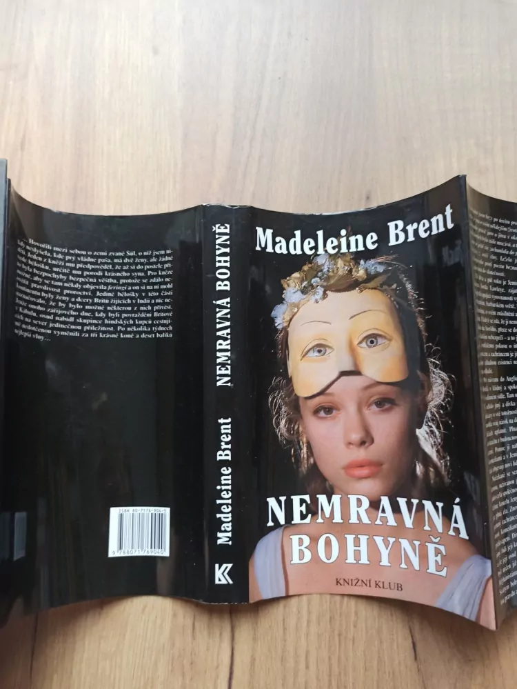 MADELEINE BRENT - Nemravná bohyně