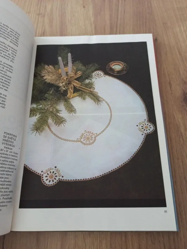 MARTA JÁNOŠOVOVÁ - Malované jehlou