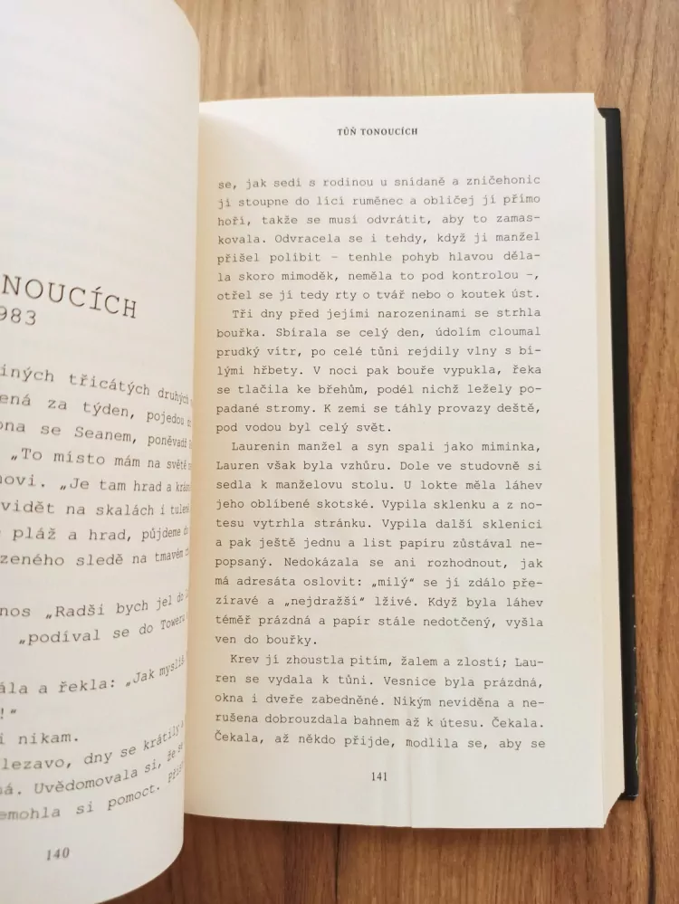 PAULA HAWKINS - Do vody