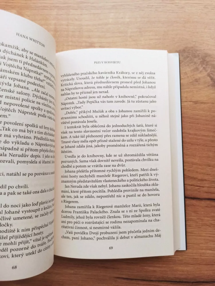 HANA WHITTON - Americký klub českých dam