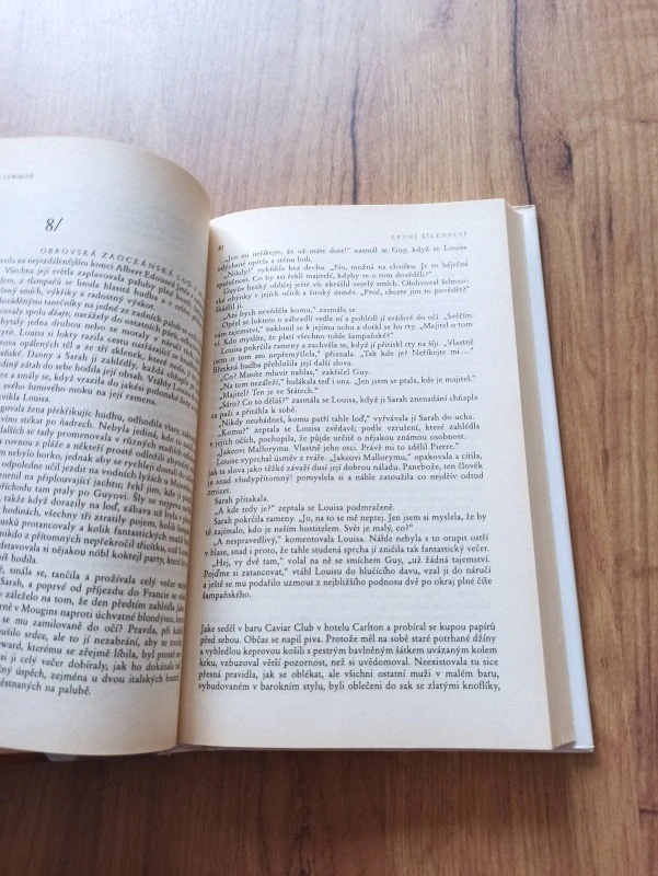 SUSAN LEWIS - Letní šílenství