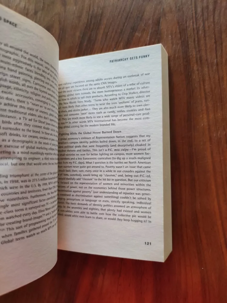 NAOMI KLEIN - No Logo