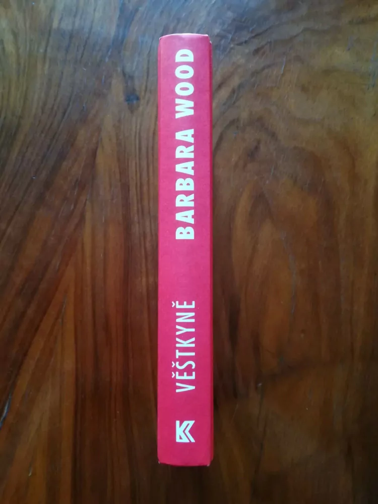 BARBARA WOOD - Věštkyně