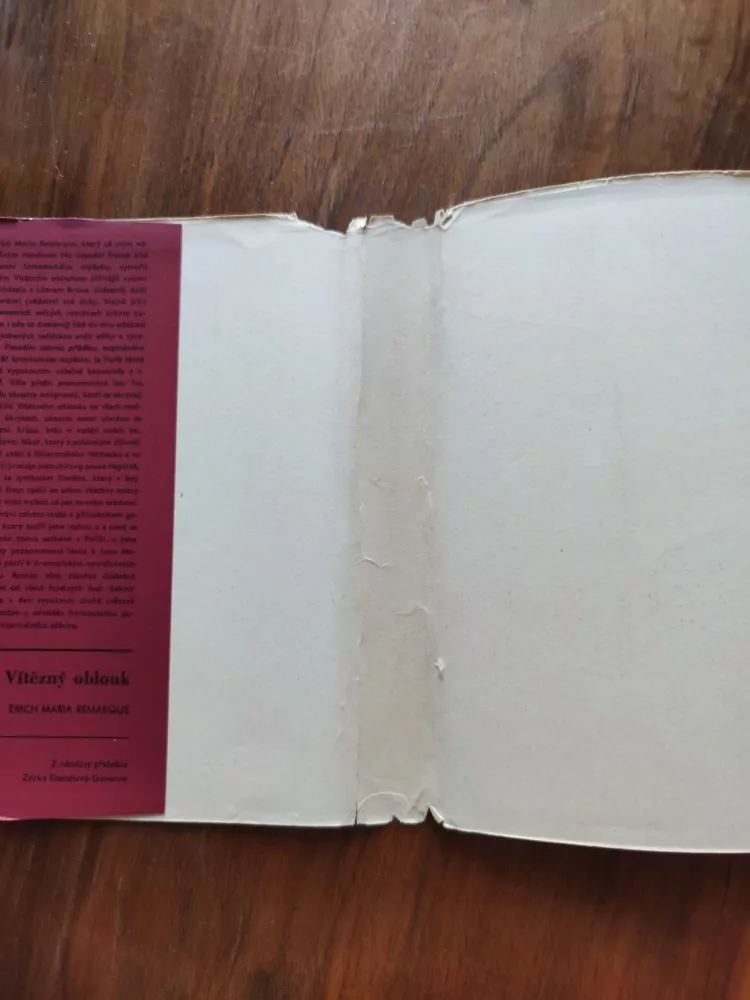 ERICH MARIA REMARQUE - Vítězný oblouk