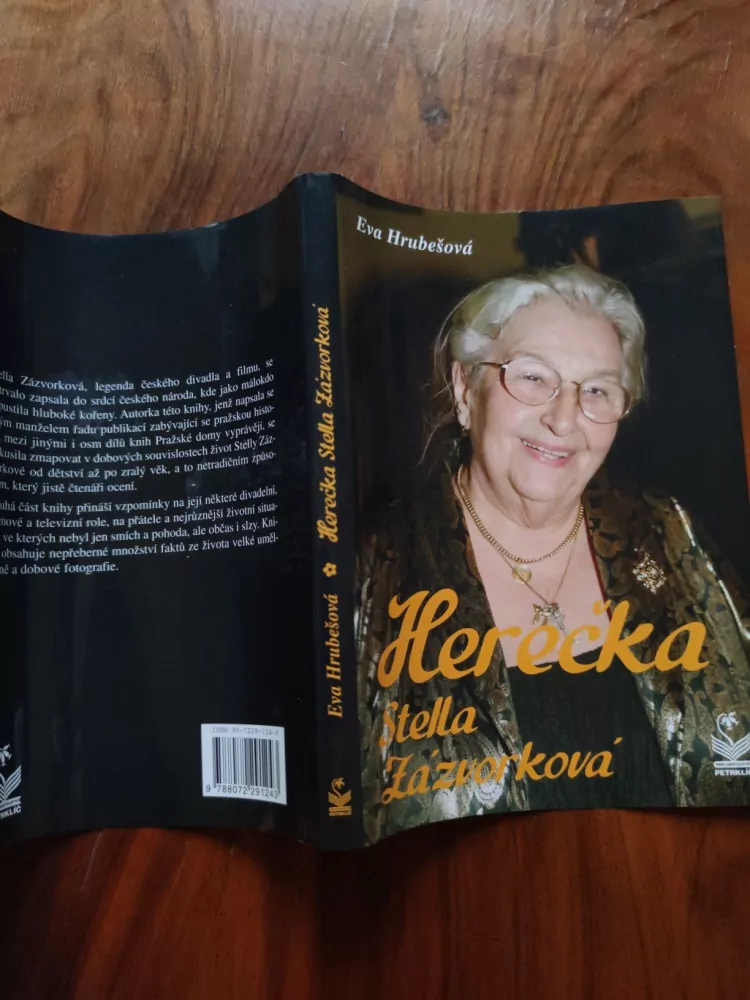 EVA HRUBEŠOVÁ - Herečka Stella Zázvorková