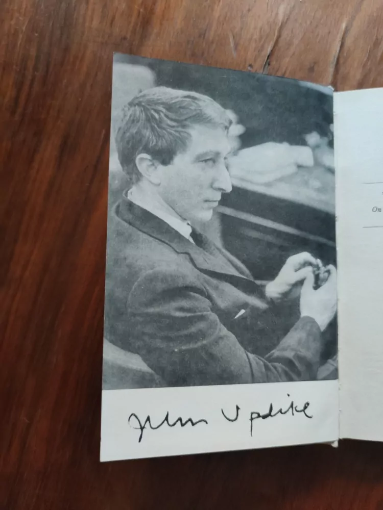 JOHN UPDIKE - Kentaur