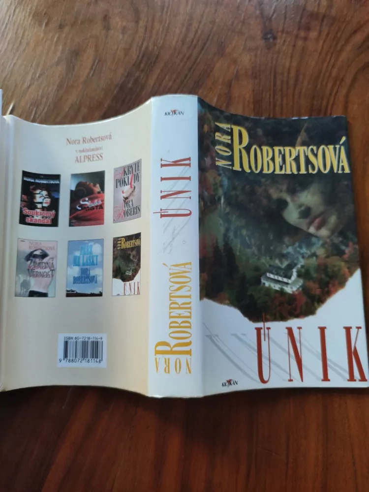 NORA ROBERTS - Únik