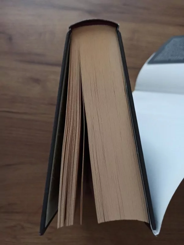 DAN BROWN - Andělé a démoni