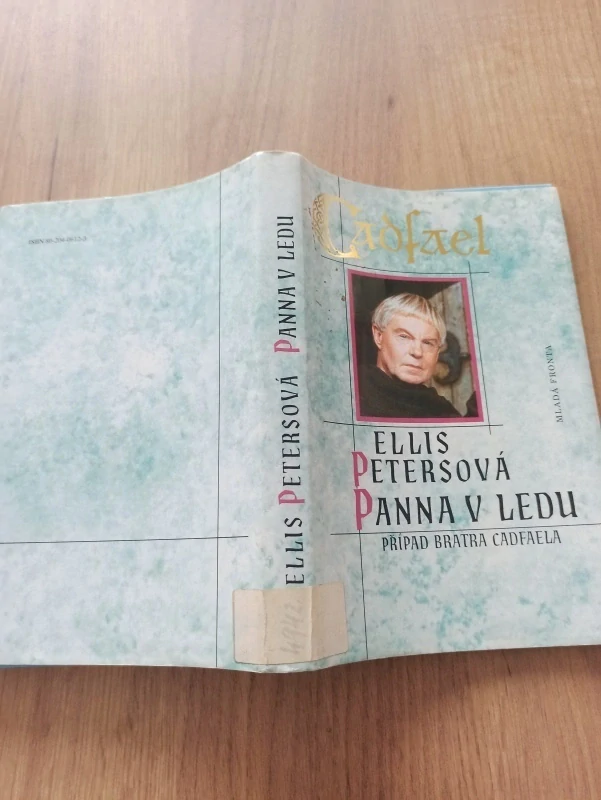 ELLIS PETERS - Panna v ledu