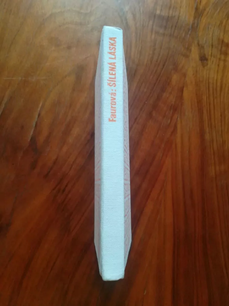 LUCIE FAURE - Šílená láska