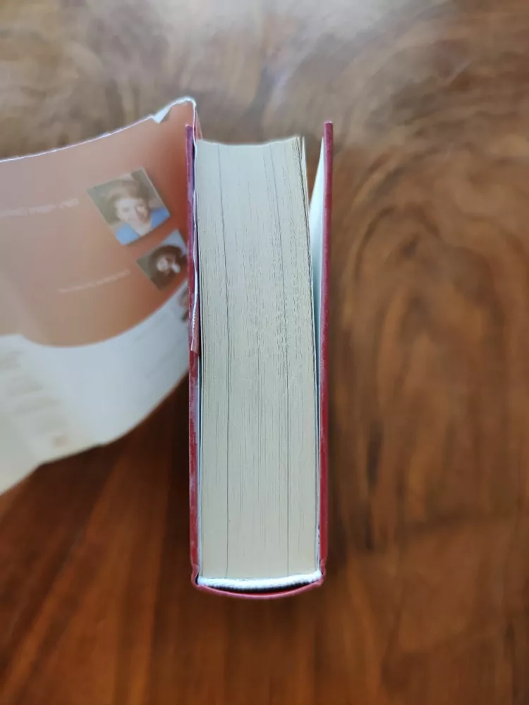 NEJLEPŠÍ SVĚTOVÉ ČTENÍ - Tatínkova holčička, Zázračný rok, Poslední detektiv, Čas návratu