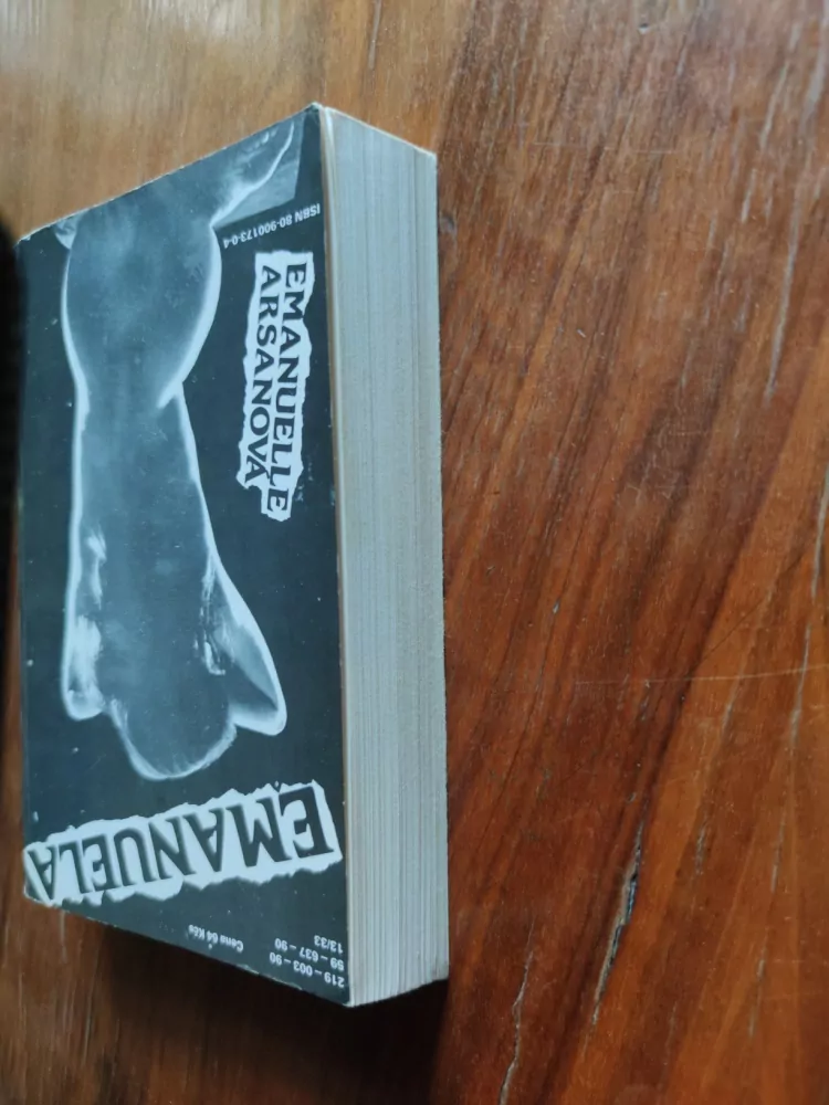 EMANUELLE ARSANOVÁ - Emanuela