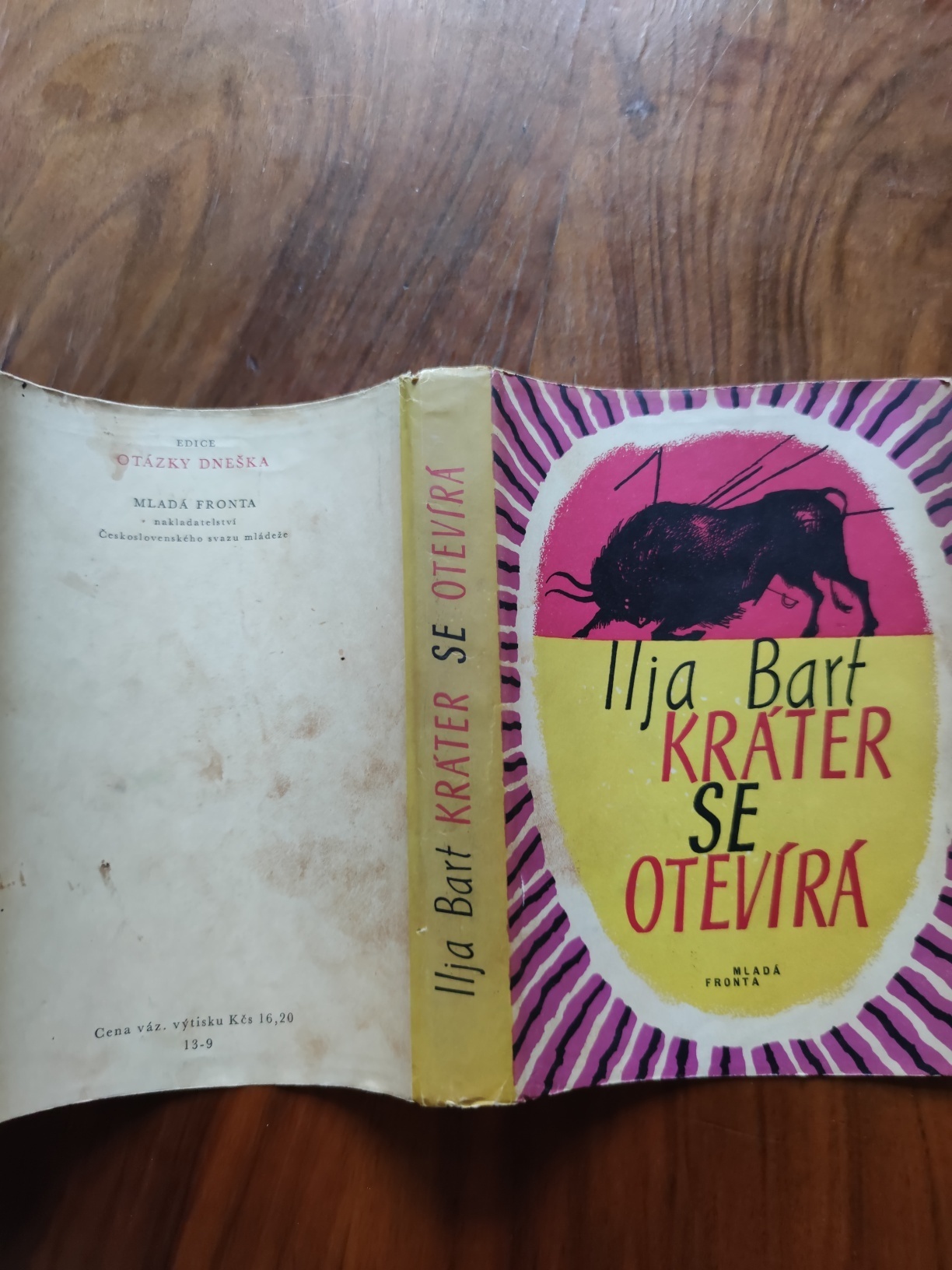 ILJA BART - Kráter se otevírá