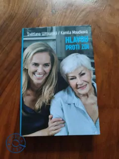 KAMILA MOUČKOVÁ, SVĚTLANA WITOVSKÁ - Hlavou proti zdi