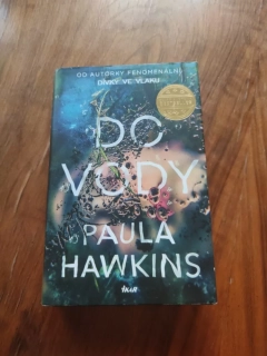 PAULA HAWKINS - Do vody