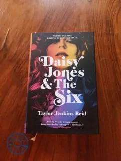 TAYLOR JENKINS REID - Daisy Jones & The Six