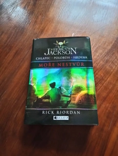 RICK RIORDAN - Percy Jackson 2. - Moře nestvůr