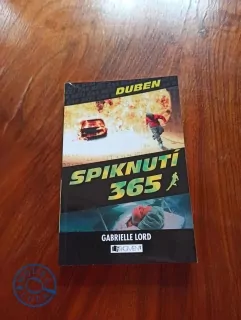 GABRIELLE LORD - Spiknutí 365. – Duben
