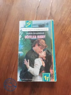 JUDITH ARNOLD - Učitelka hudby