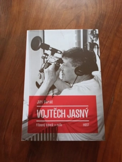 JIŘÍ VORÁČ - Vojtěch Jasný - Filmový básník v exilu