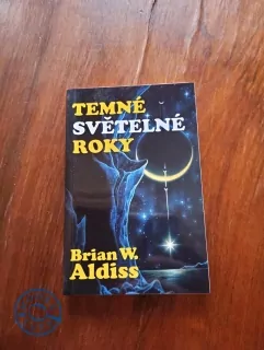 BRIAN WILSON ALDISS - Temné světelné roky