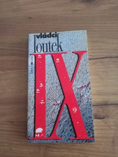 ROBERT ANSON HEINLEIN - Vládci loutek