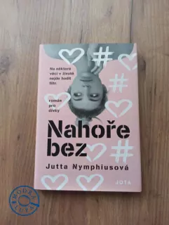 JUTTA NYMPHIUS - Nahoře bez