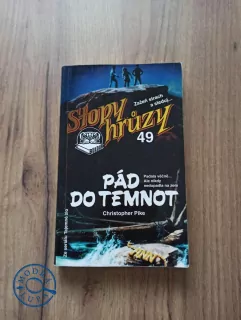 CHRISTOPHER PIKE - Pád do temnot - Stopy hrůzy (49.)