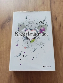 BETTINA BELITZ - Rozdělená srdce