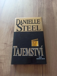 DANIELLE STEEL - Tajemství
