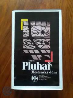 ZDENĚK PLUHAŘ - Měšťanský dům