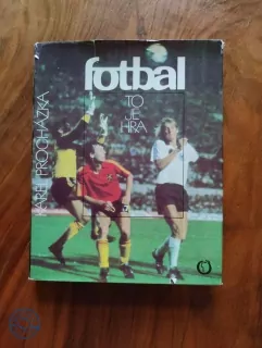 KAREL PROCHÁZKA - Fotbal to je hra. Světový fotbal v obrazech 