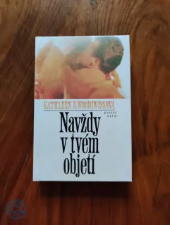 KATHLEEN ERIN WOODIWISS - Navždy v tvém objetí