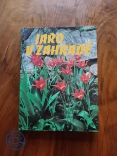 JARO V ZAHRADĚ