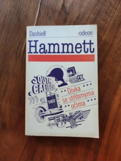 SAMUEL DASHIELL HAMMET - Dívka se stříbrnýma očima