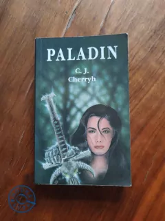 CAROLYN JANICE CHERRYH - Paladin