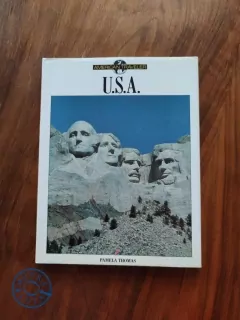 PAMELA THOMAS - U.S.A. (American Traveller)