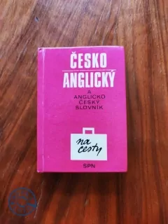 VĚRA KOLAFOVÁ, DORA SLABÁ - Česko-anglický a anglicko-český slovník na cesty
